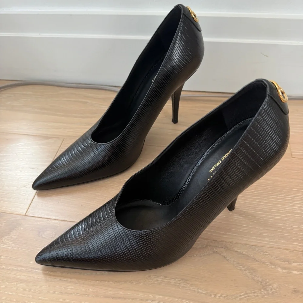 Burberry Lizard-Embossed Black Leather Pumps – Size 38 - Picture 3 of 13